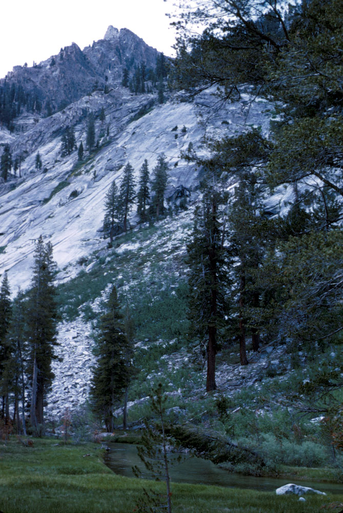 s70_24.jpg (93712 bytes)