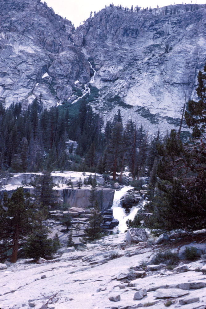 s70_50.jpg (92243 bytes)
