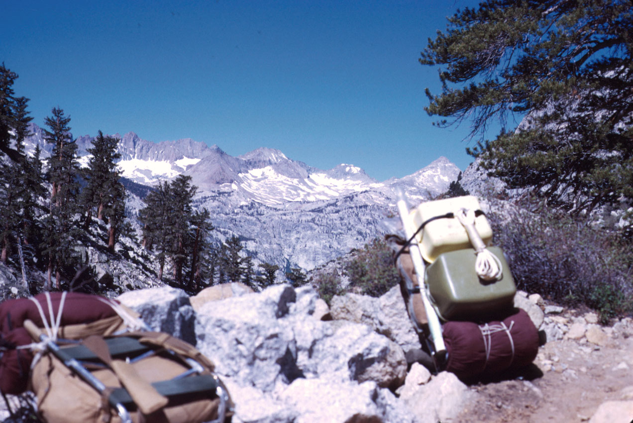 s70_58.jpg (124365 bytes)