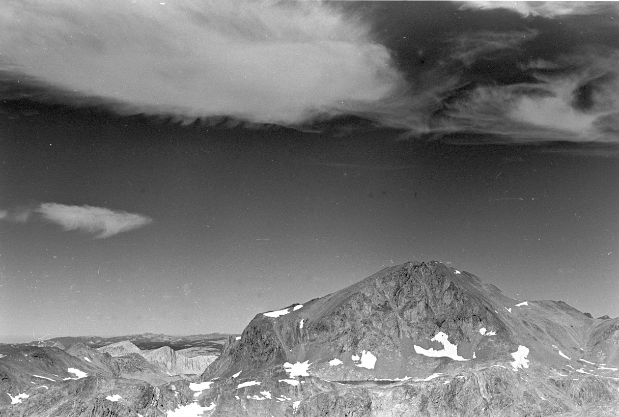 s70_44.jpg (156099 bytes)
