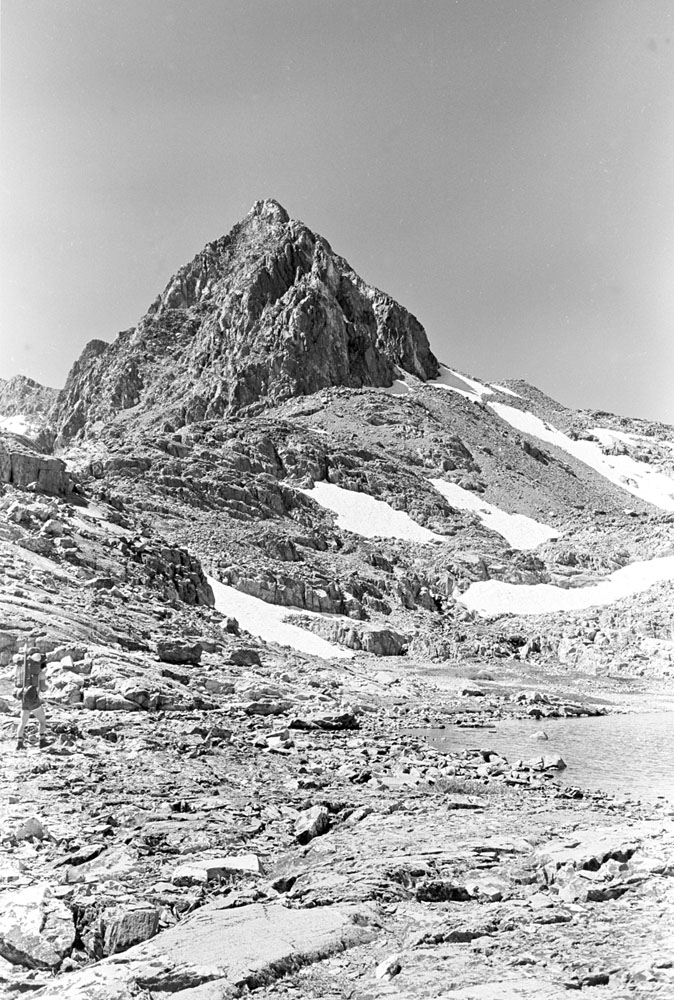 s70_27.jpg (52740 bytes)