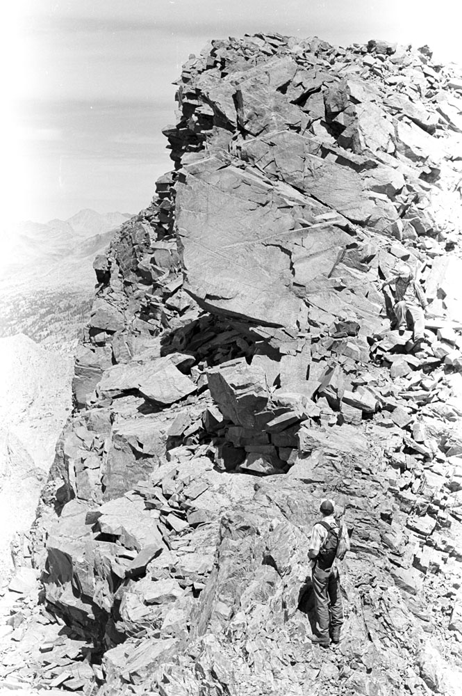 s70_61.jpg (53019 bytes)