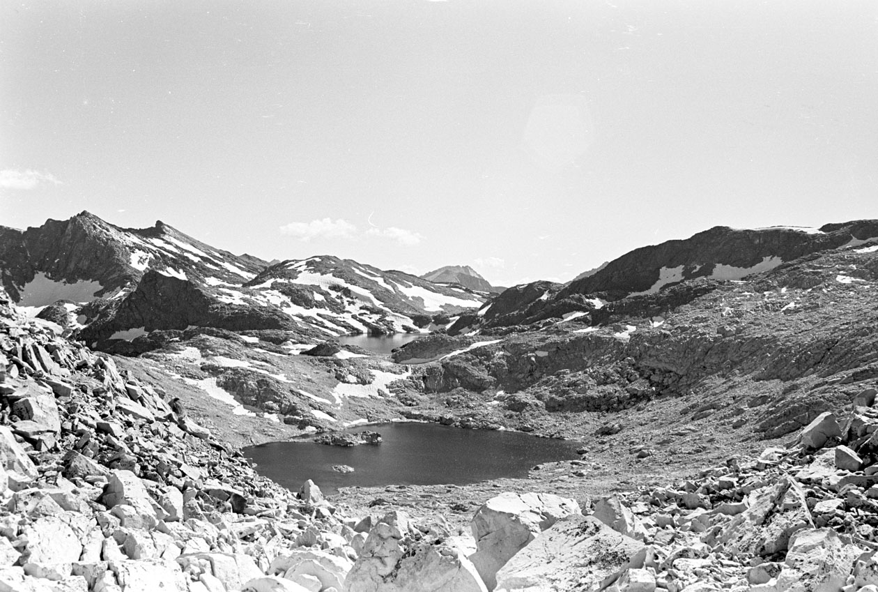 s70_32.jpg (78340 bytes)