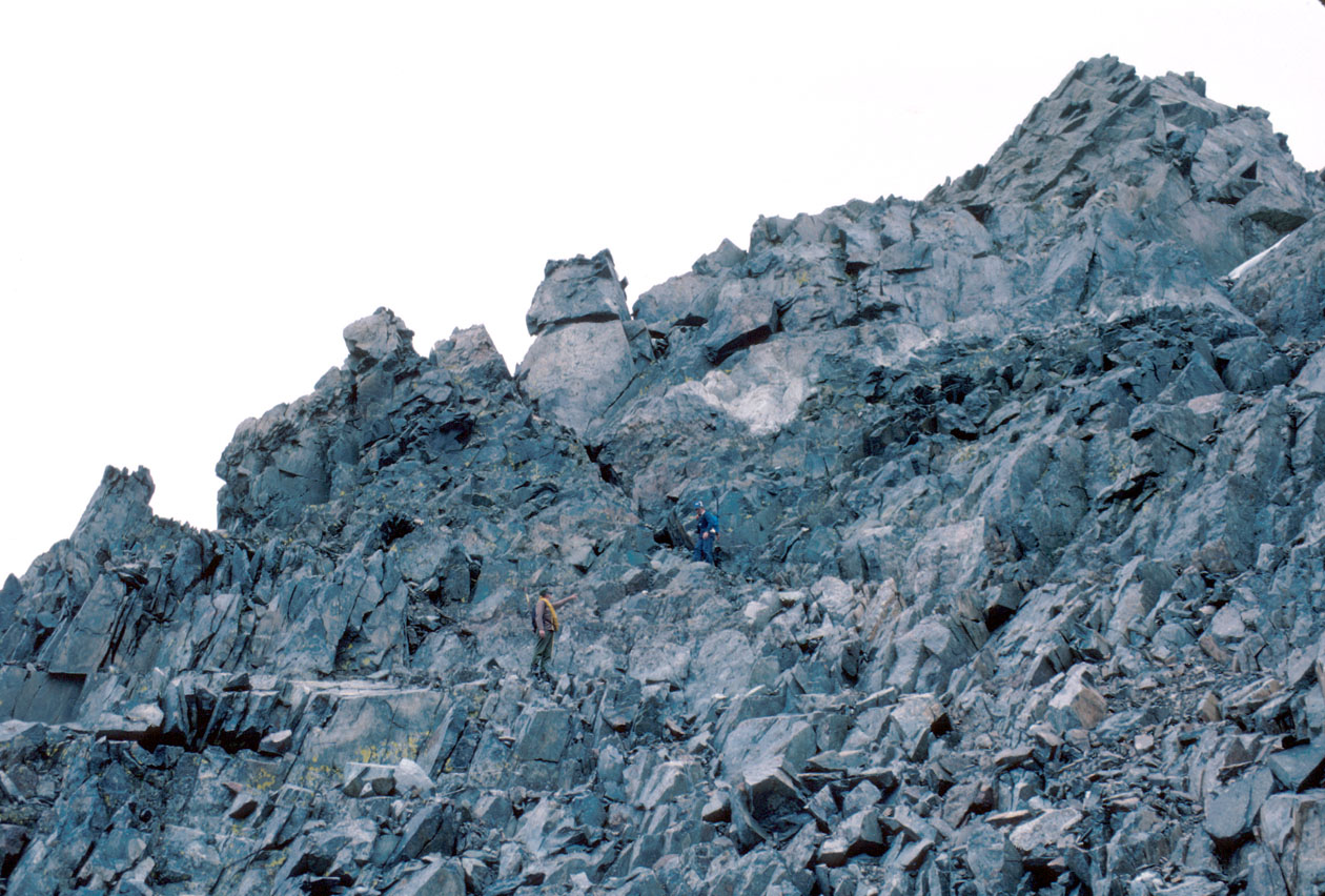 s70_20.jpg (164393 bytes)