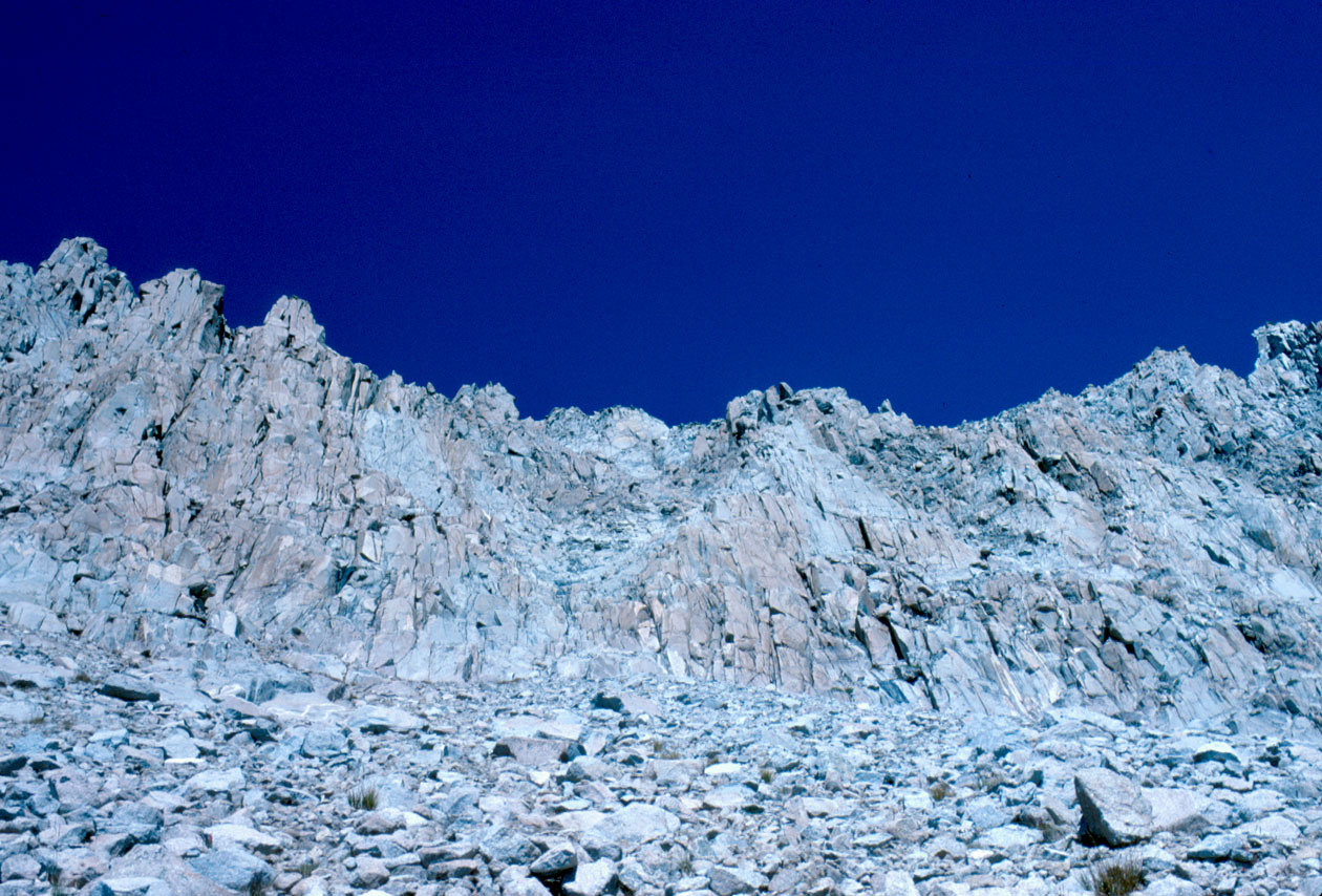 s70_23.jpg (96802 bytes)