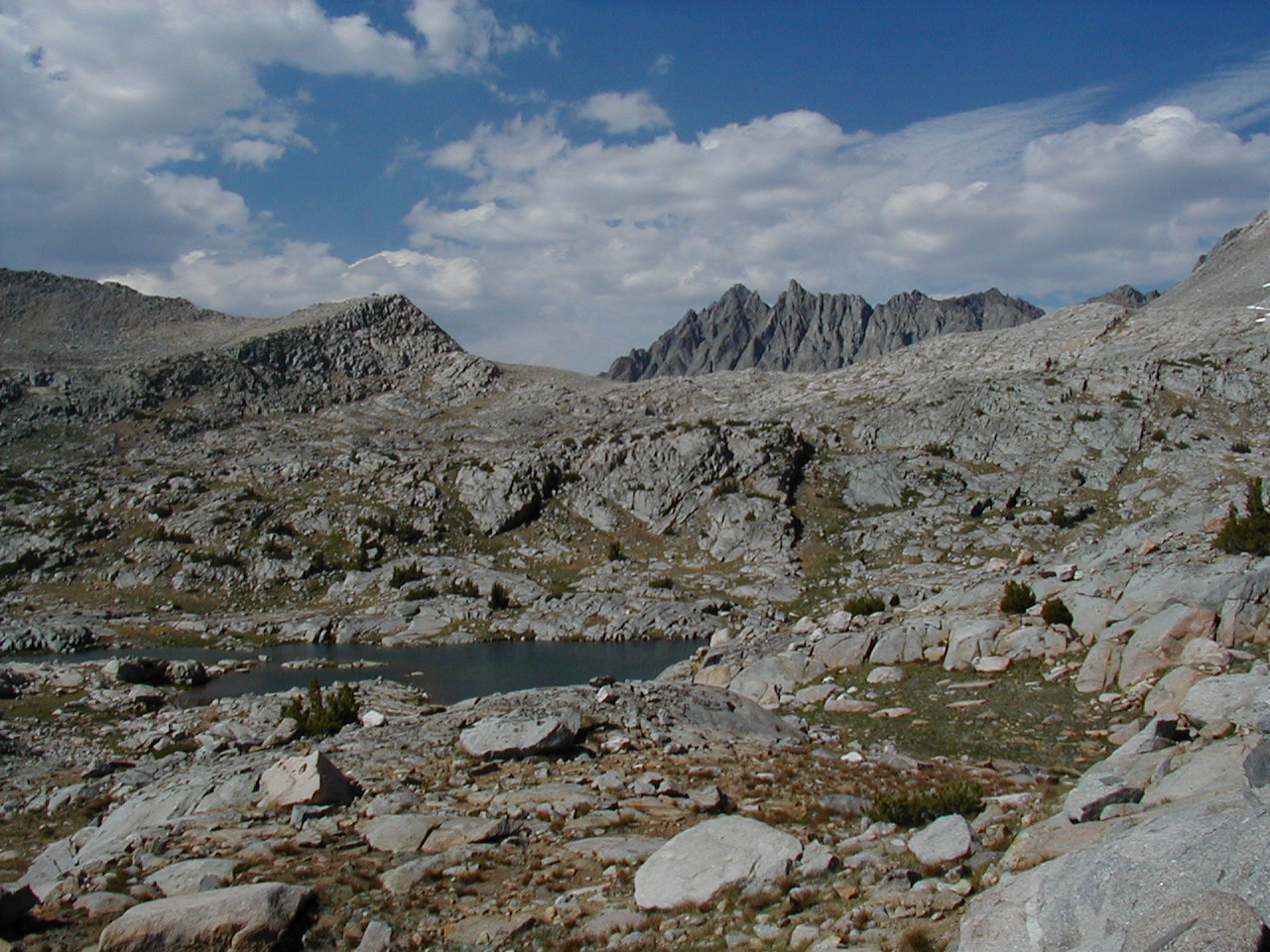 s70_25.jpg (84473 bytes)