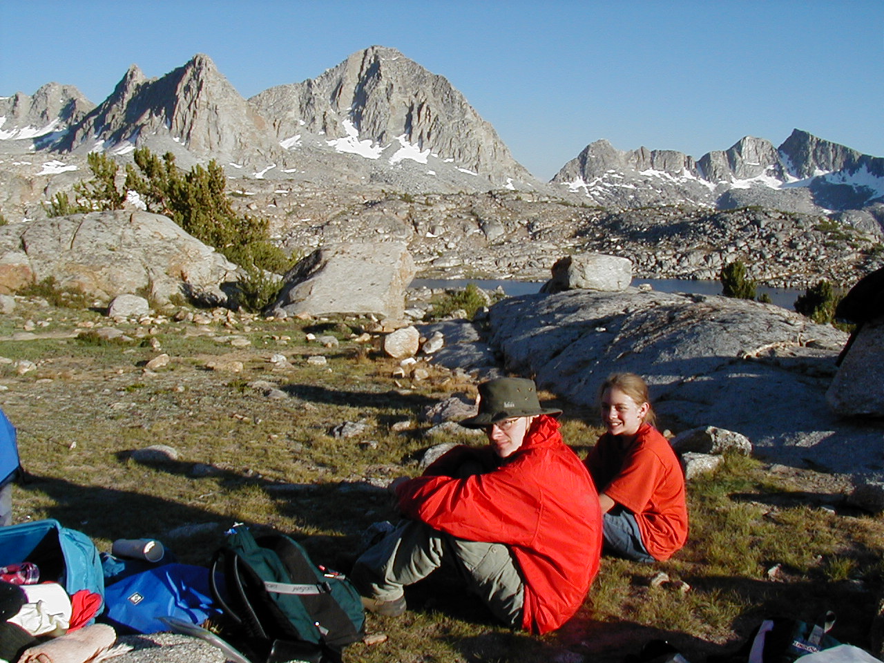 s70_26.jpg (97750 bytes)