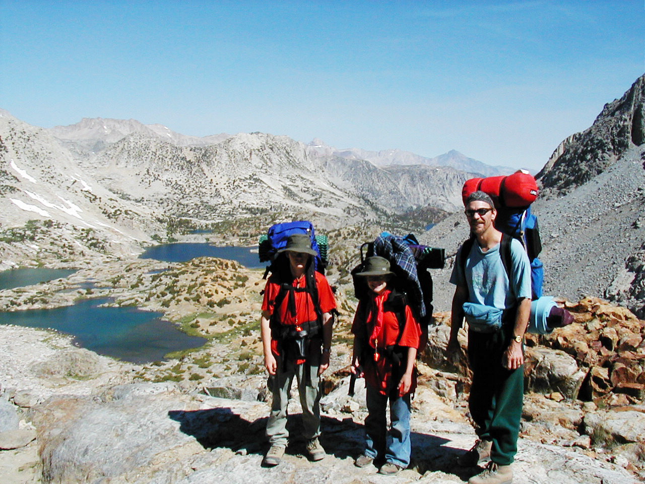 s70_32.jpg (78340 bytes)