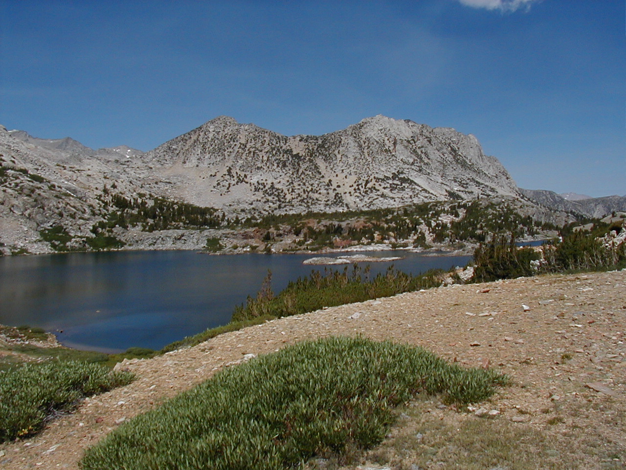 s70_38.jpg (83427 bytes)